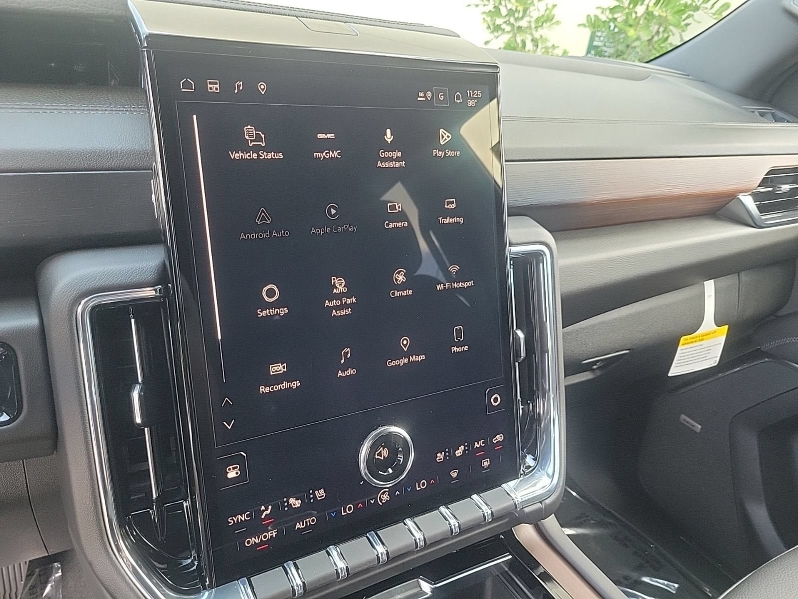 New 2026 GMC Yukon XL Denali RWD image 17