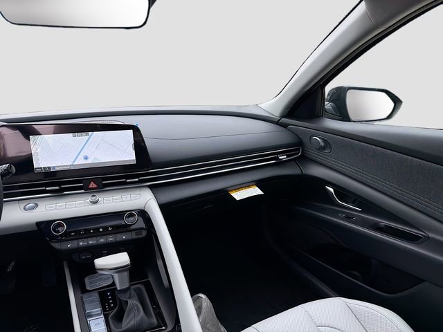 New 2026 Hyundai Elantra Limited image 25