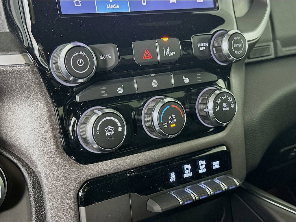 New 2026 RAM 1500 Big Horn w/ Night Edition image 20