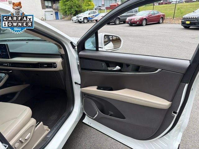 Certified 2022 Lincoln Nautilus AWD w/ Premium Package image 12