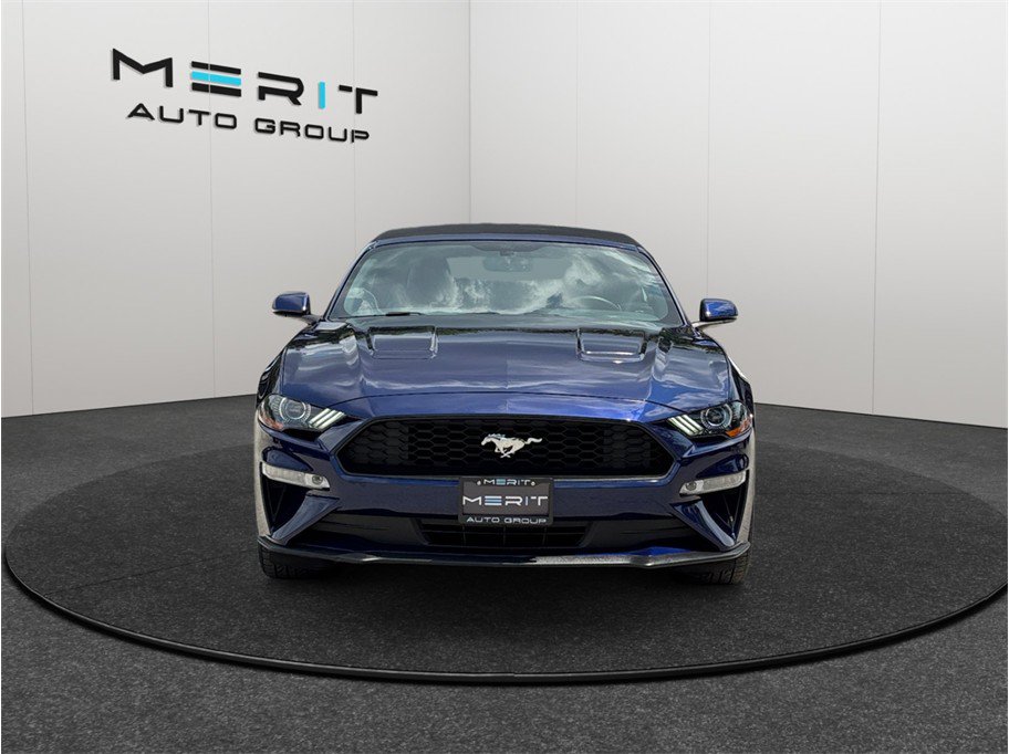Used 2020 Ford Mustang Premium RWD image 3