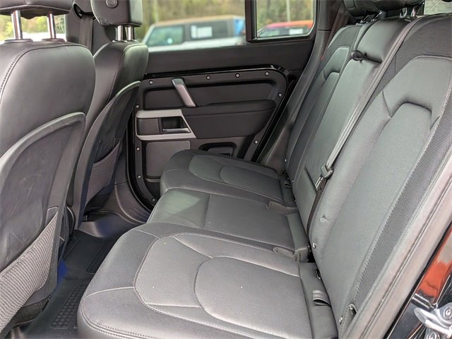 Used 2023 Land Rover Defender 110 X-Dynamic SE image 29