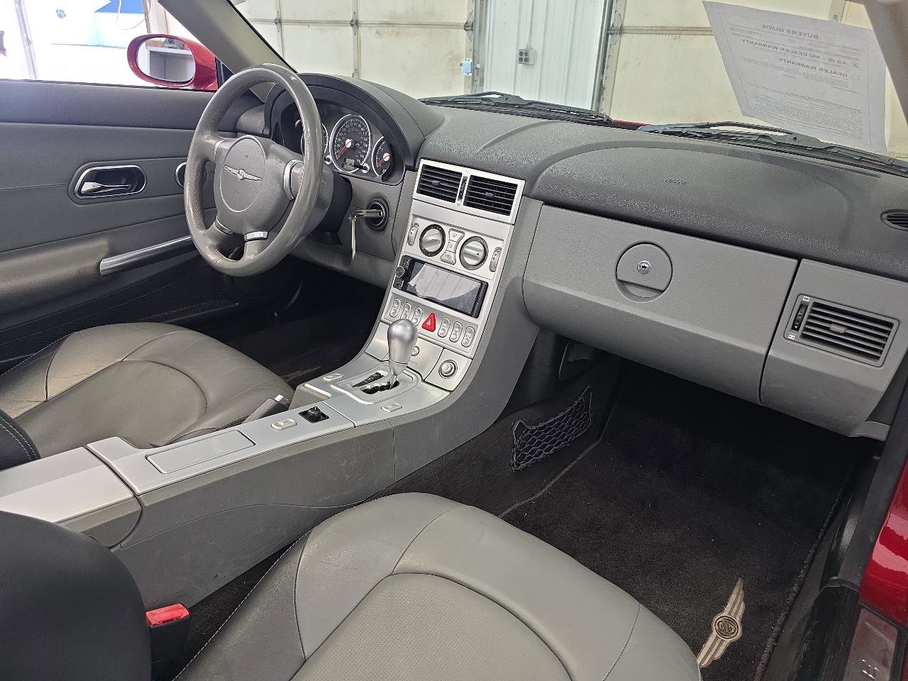 Used 2005 Chrysler Crossfire Limited image 38