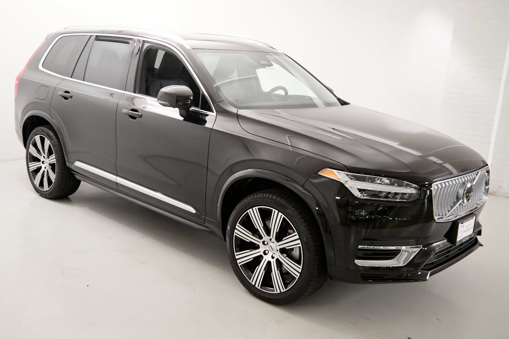 Certified 2024 Volvo XC90 T8 Ultimate w/ Protection Package Premier AWD/4WD image 4