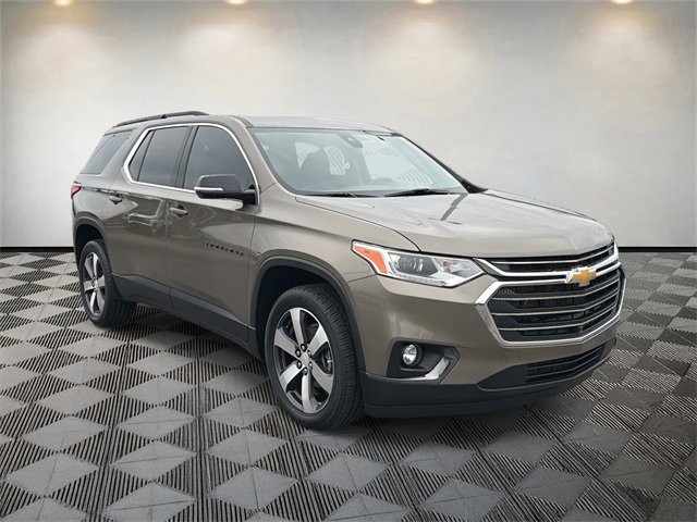 Used 2020 Chevrolet Traverse LT w/ LT Premium Package image 3