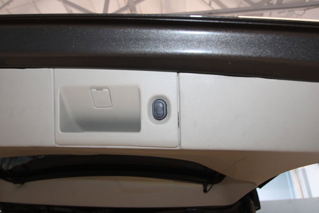 Used 2020 Cadillac Escalade Luxury image 44