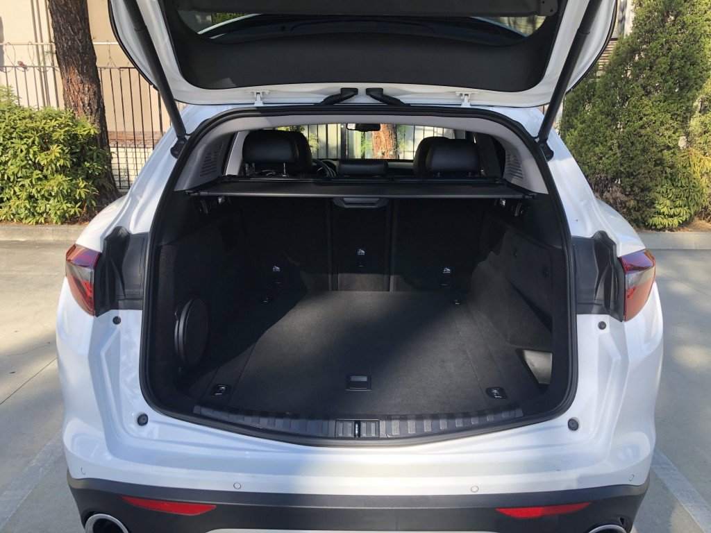 Used 2018 Alfa Romeo Stelvio Sport w/ Quick Order Package 22J Sport image 36