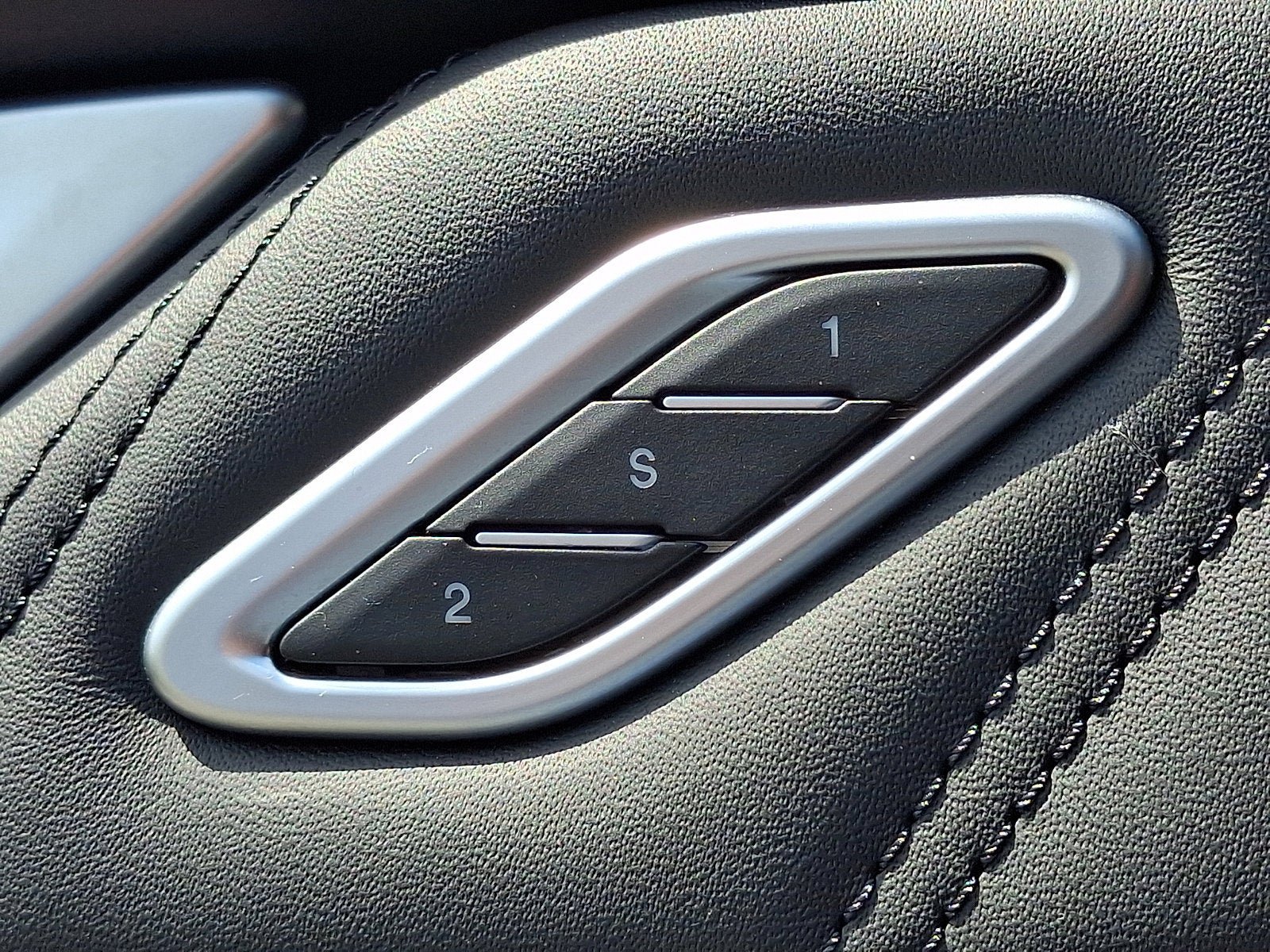 Used 2022 Maserati Levante F Tributo AWD/4WD image 29