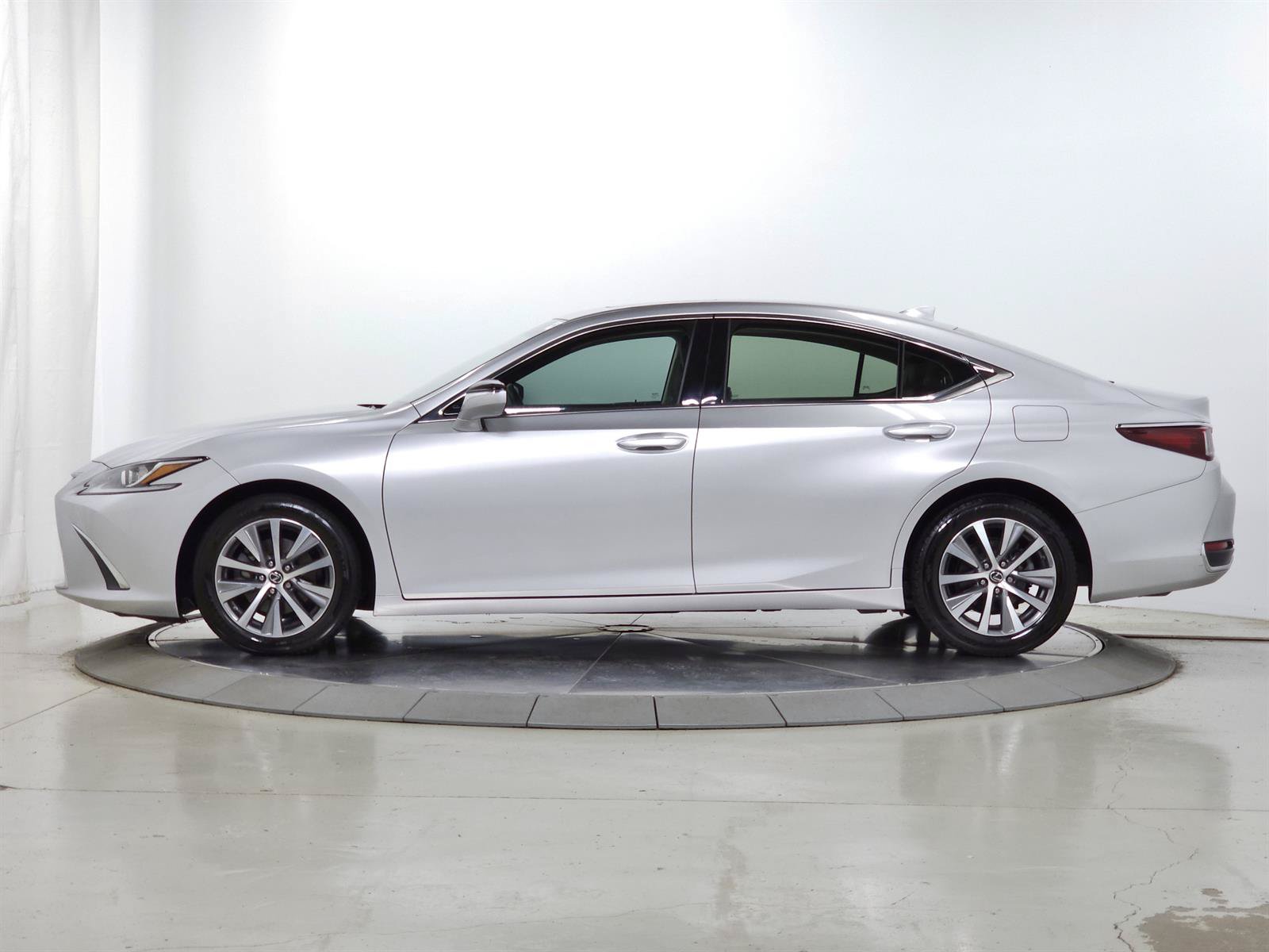 Certified 2021 Lexus ES 250 w/ Premium Package AWD/4WD image 4