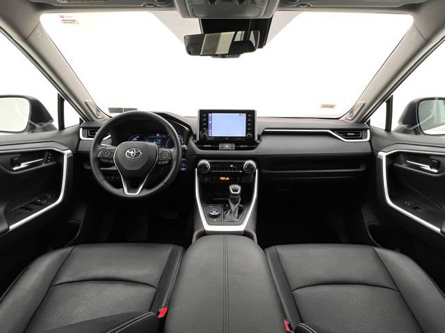 Used 2020 Toyota RAV4 Limited AWD/4WD image 24