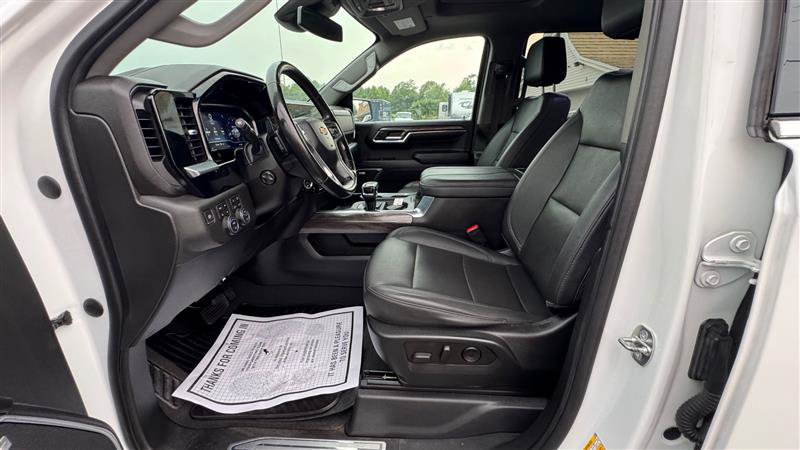 Used 2023 Chevrolet Silverado 1500 LTZ w/ LTZ Convenience Package II AWD/4WD image 36