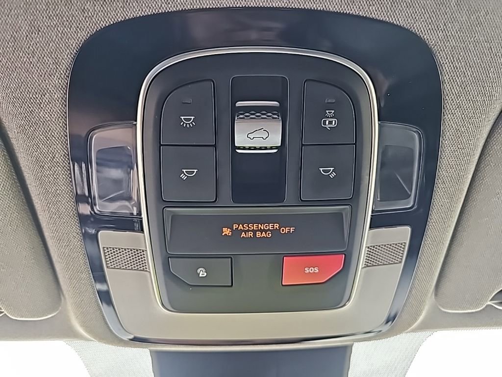 Certified 2023 Hyundai Santa Fe Limited AWD/4WD image 23