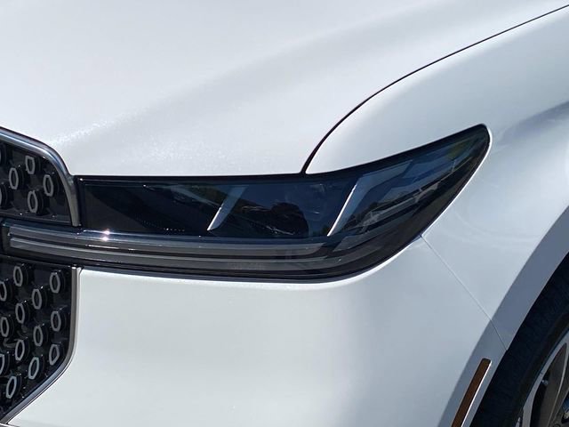 New 2026 Lincoln Navigator Reserve AWD/4WD image 4