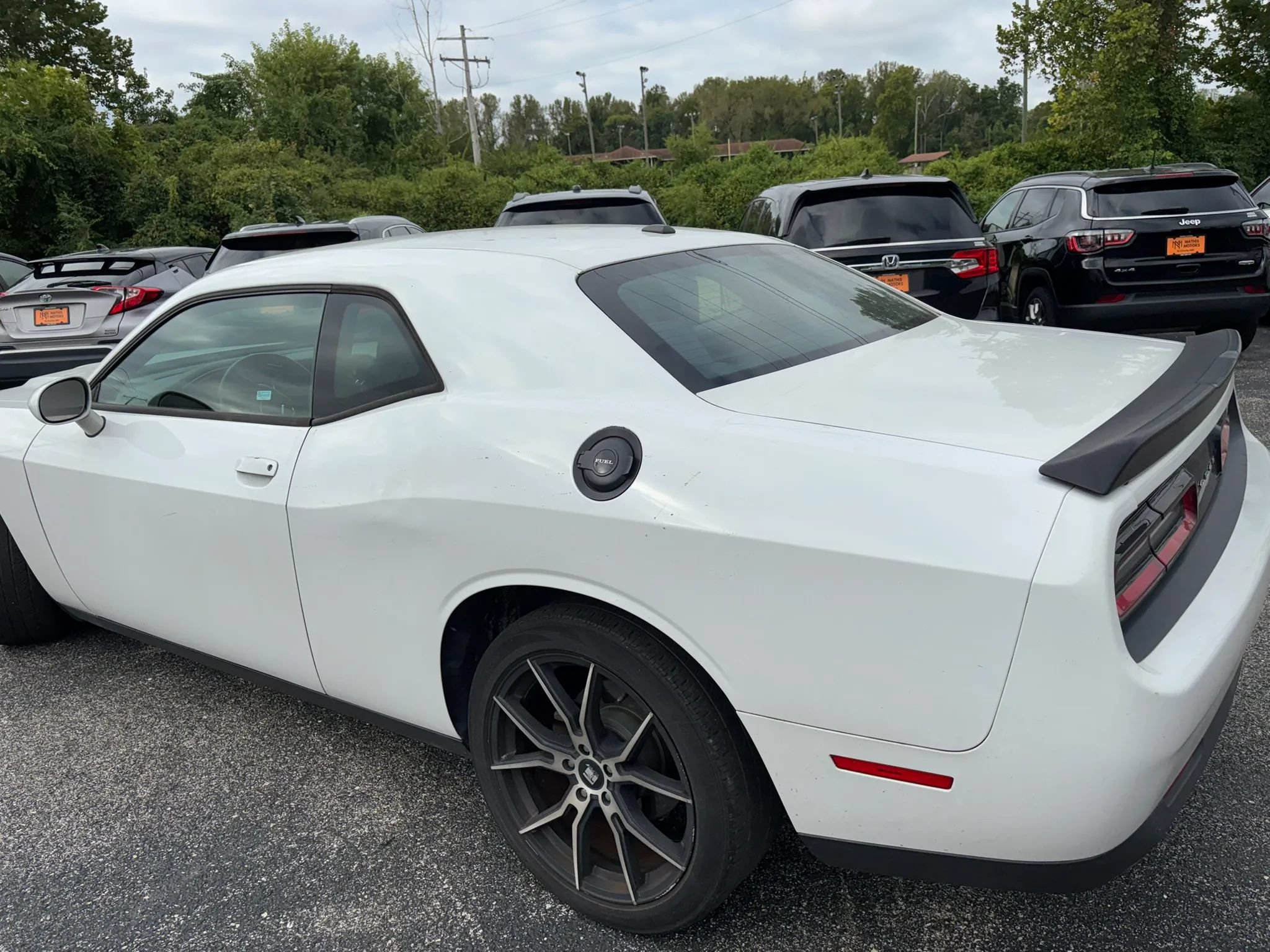 Used 2017 Dodge Challenger SXT RWD image 9