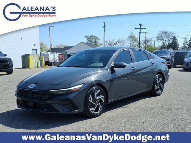Used 2024 Hyundai Elantra SEL w/ Convenience Package FWD image 1