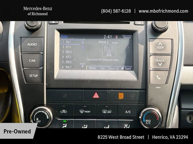 Used 2017 Toyota Camry SE w/ Moonroof Package image 9