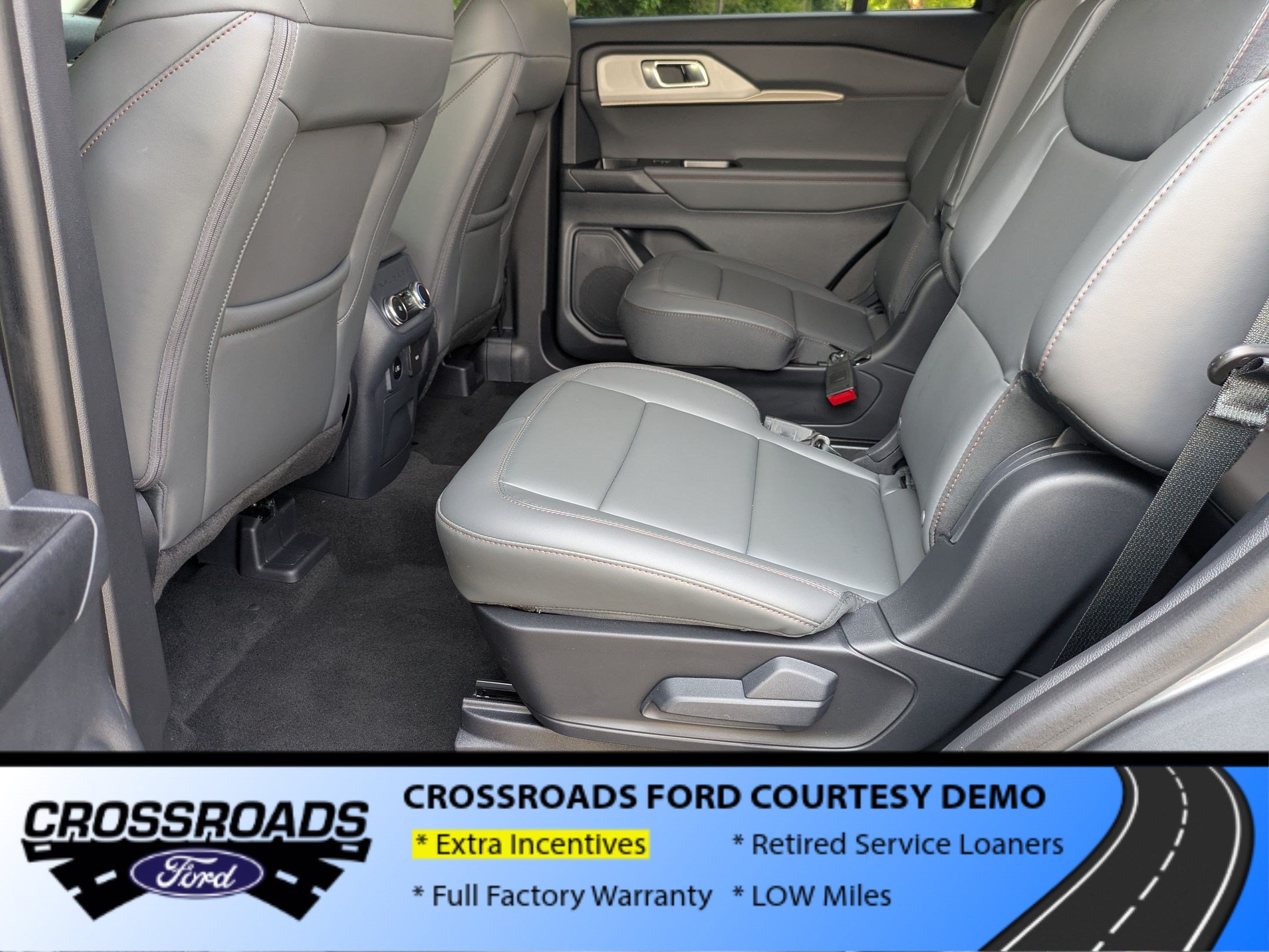 New 2026 Ford Explorer Active w/ Active Comfort Package AWD/4WD image 27