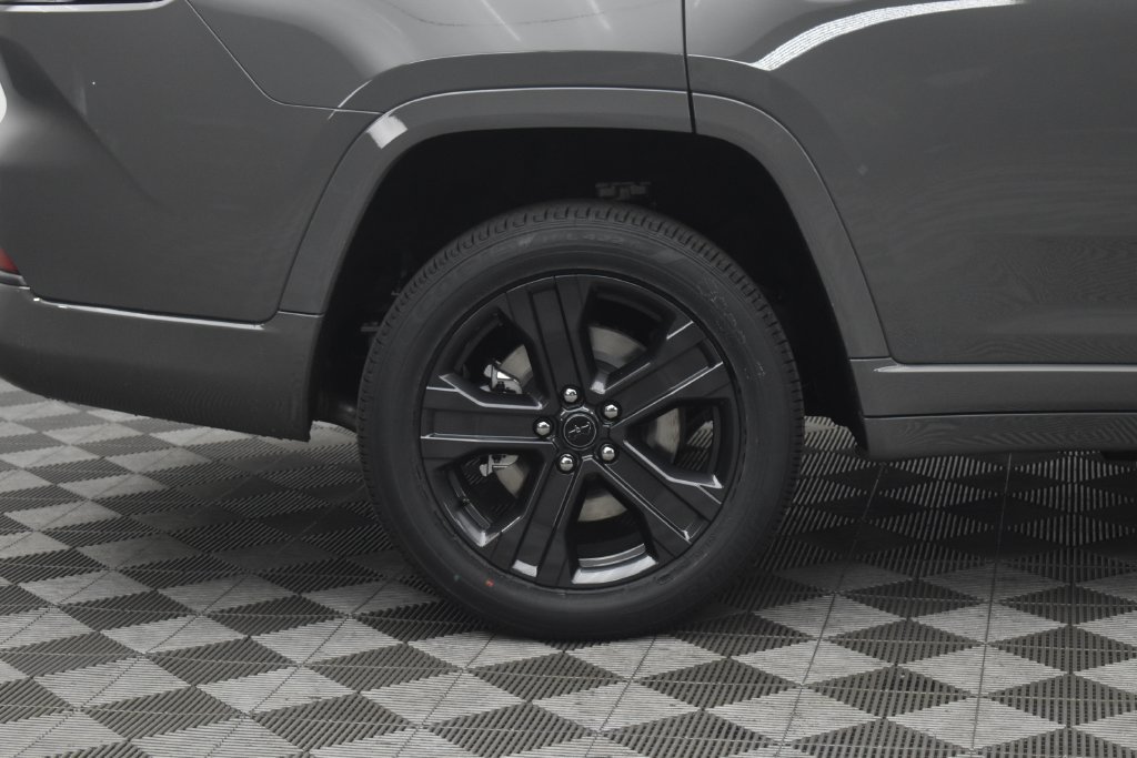 New 2027 Jeep Grand Cherokee L Limited AWD/4WD image 9
