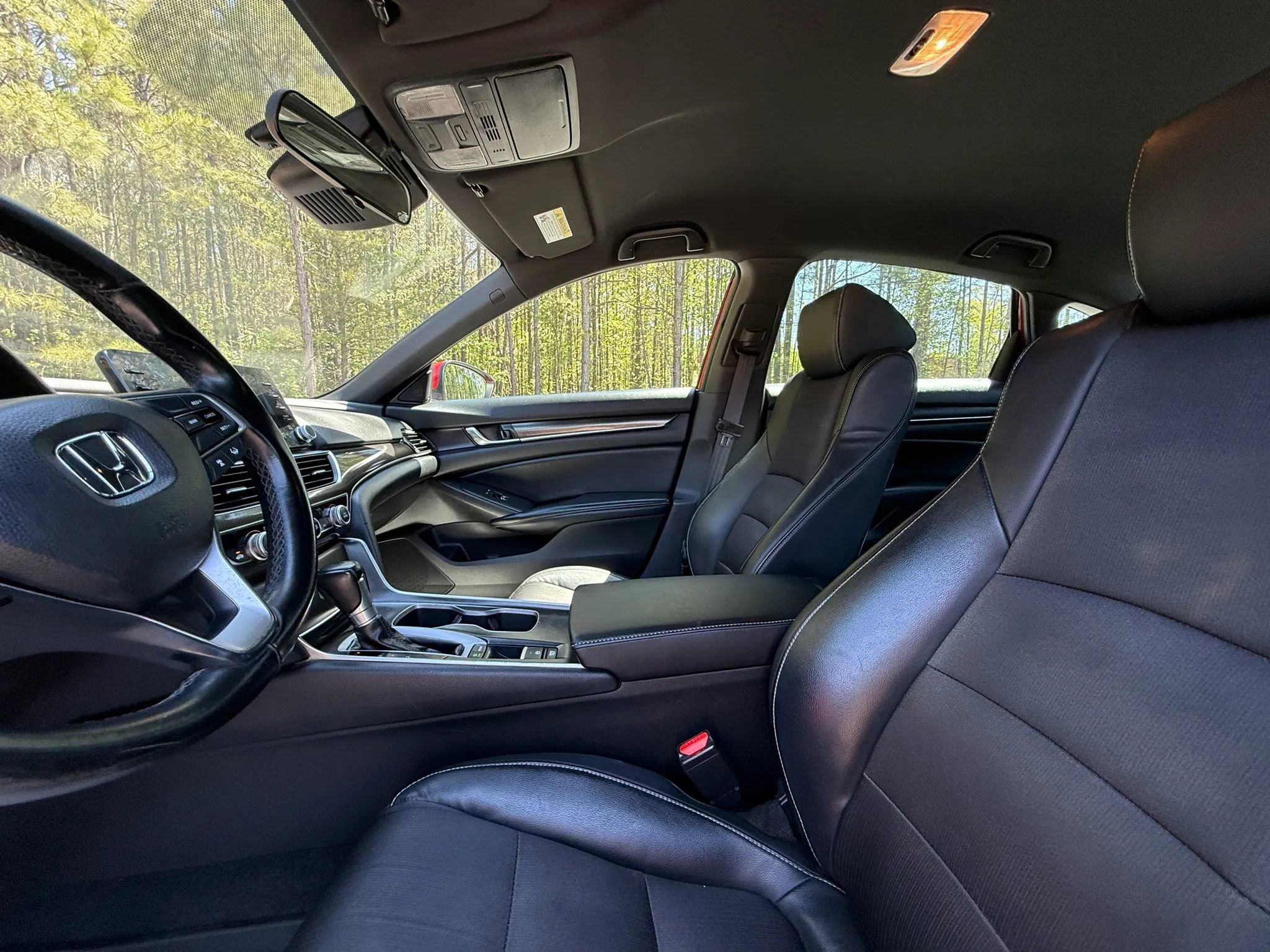 Used 2018 Honda Accord Sport image 12