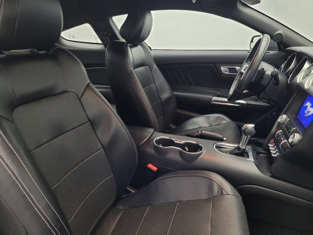 Used 2019 Ford Mustang Premium RWD image 21