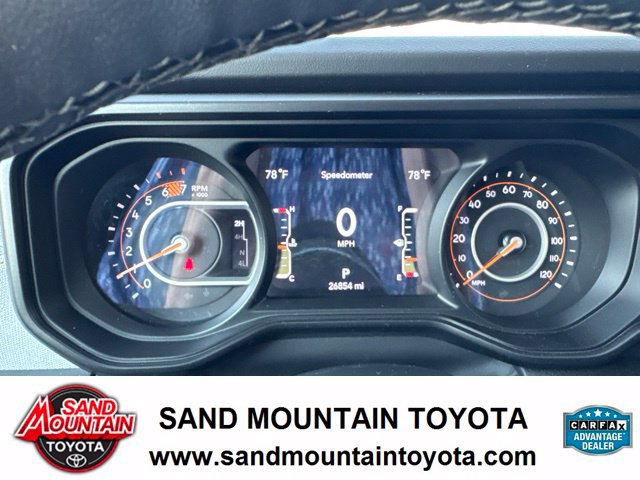 Used 2025 Jeep Wrangler Unlimited Sahara AWD/4WD image 15