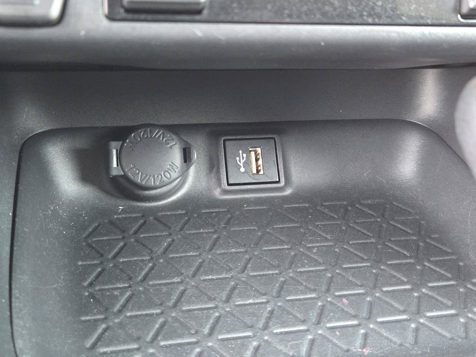 Used 2023 Toyota RAV4 XLE w/ Convenience Package FWD image 12