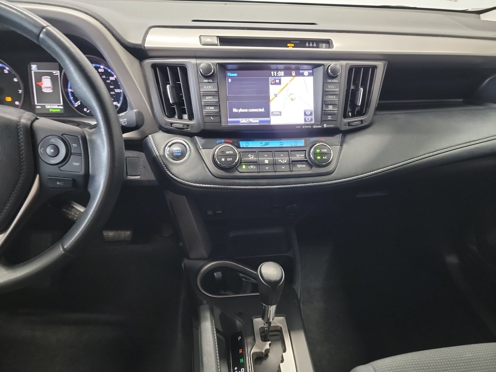Used 2018 Toyota RAV4 XLE FWD image 20