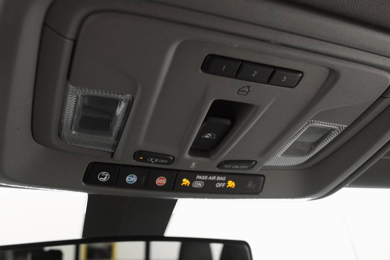 Used 2020 GMC Sierra 2500 SLE w/ Preferred Package image 21