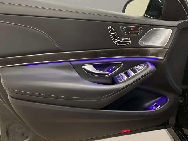 Used 2018 Mercedes-Benz S 450 Sedan image 22