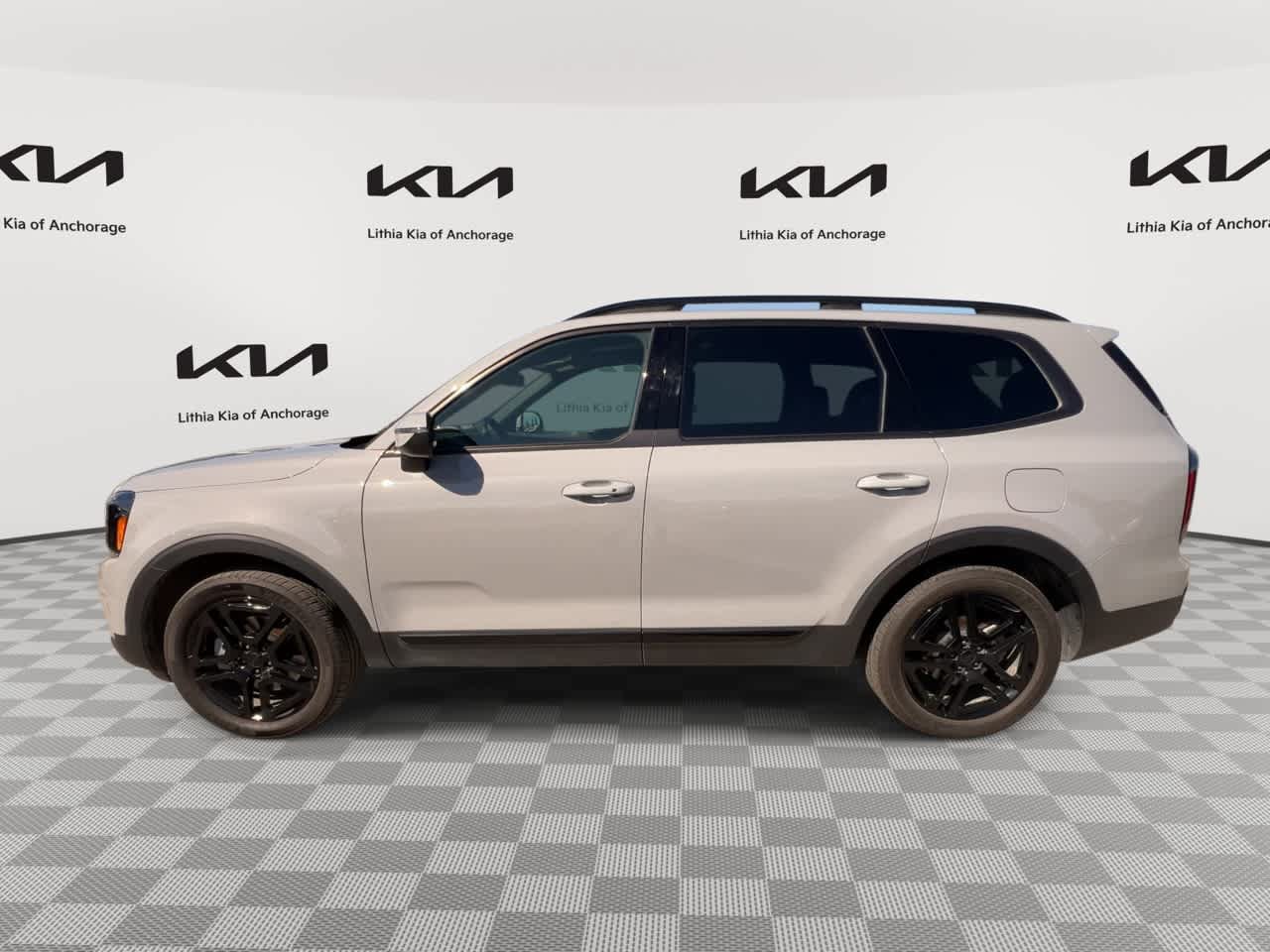 Used 2025 Kia Telluride EX X-Line AWD/4WD image 6