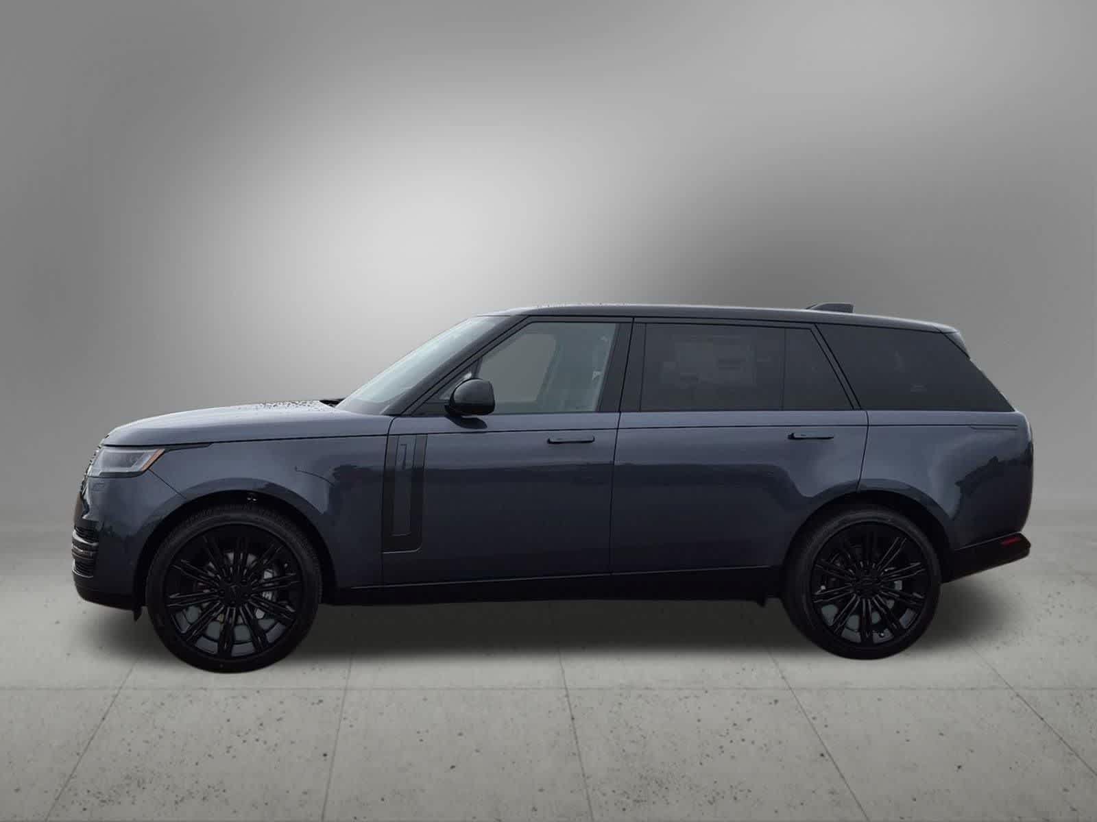 New 2026 Land Rover Range Rover Long Wheelbase SE AWD/4WD image 3
