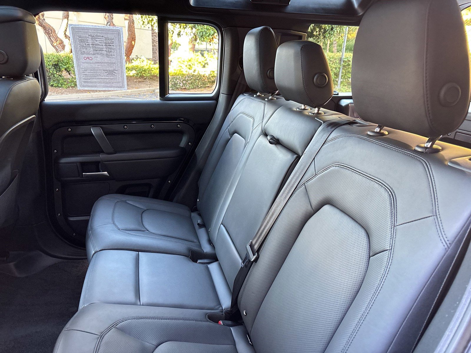 Certified 2025 Land Rover Defender 110 X-Dynamic SE image 27