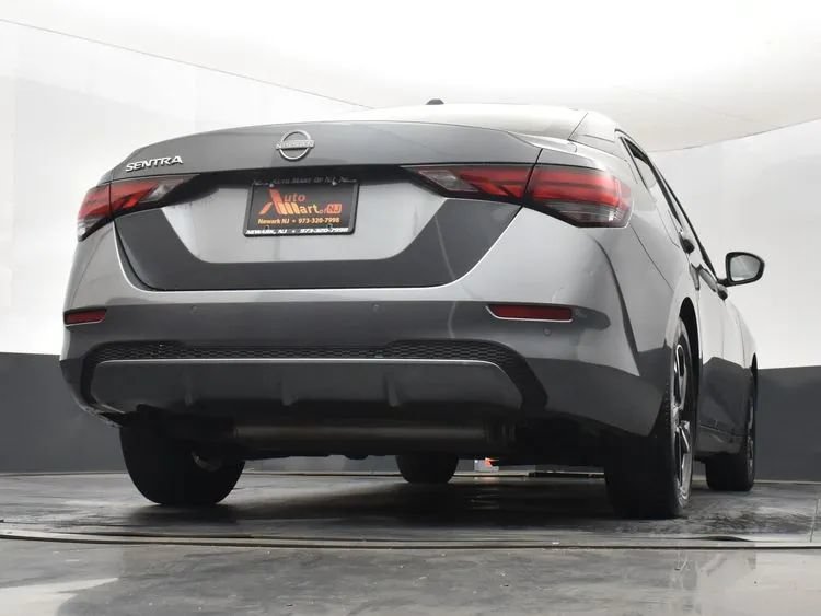 Used 2025 Nissan Sentra SV FWD image 13