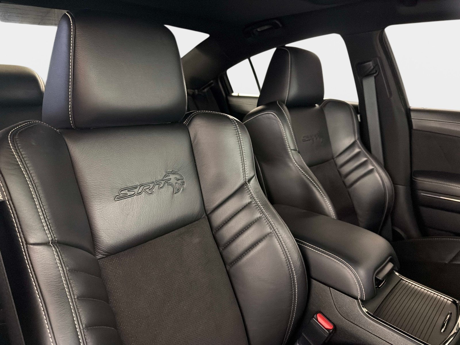 Used 2022 Dodge Charger SRT Hellcat w/ Harman/Kardon Audio Group RWD image 23