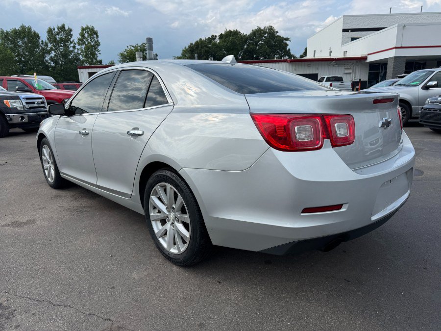 Used 2013 Chevrolet Malibu LTZ FWD image 3