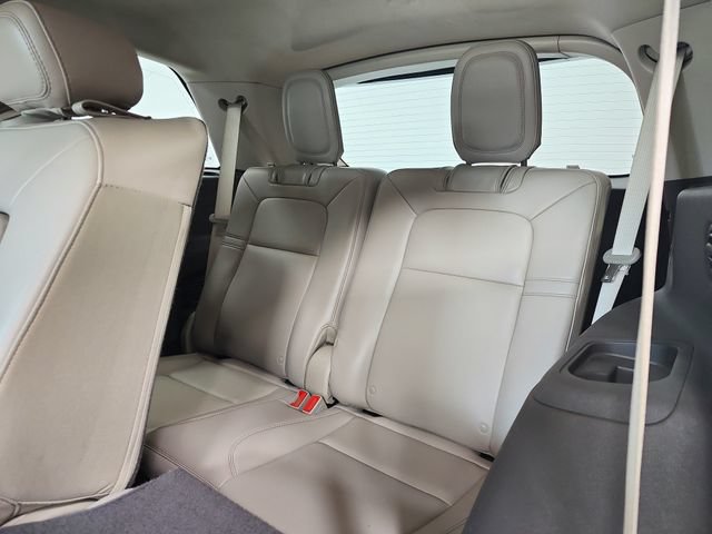 Used 2023 Lincoln Aviator AWD image 12