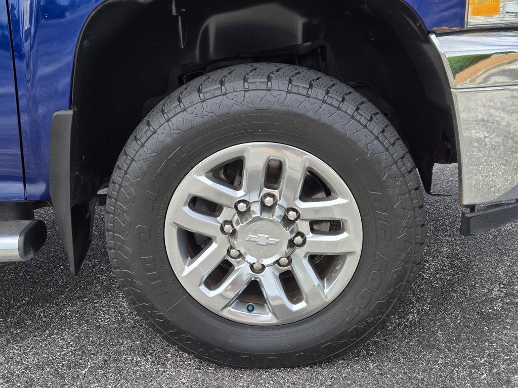 Used 2014 Chevrolet Silverado 2500 LTZ w/ LTZ Plus Package AWD/4WD image 4