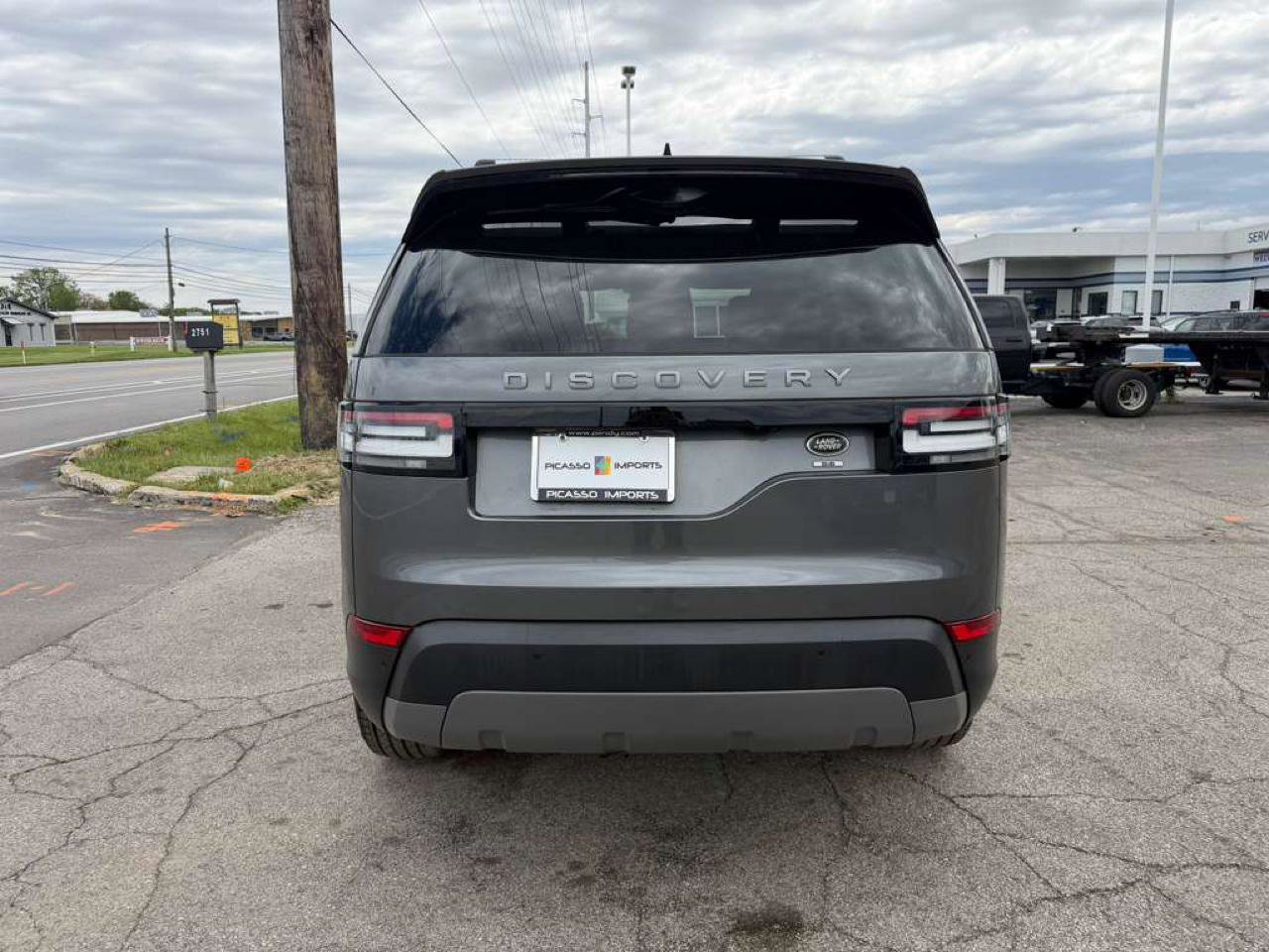 Used 2018 Land Rover Discovery SE AWD/4WD image 5