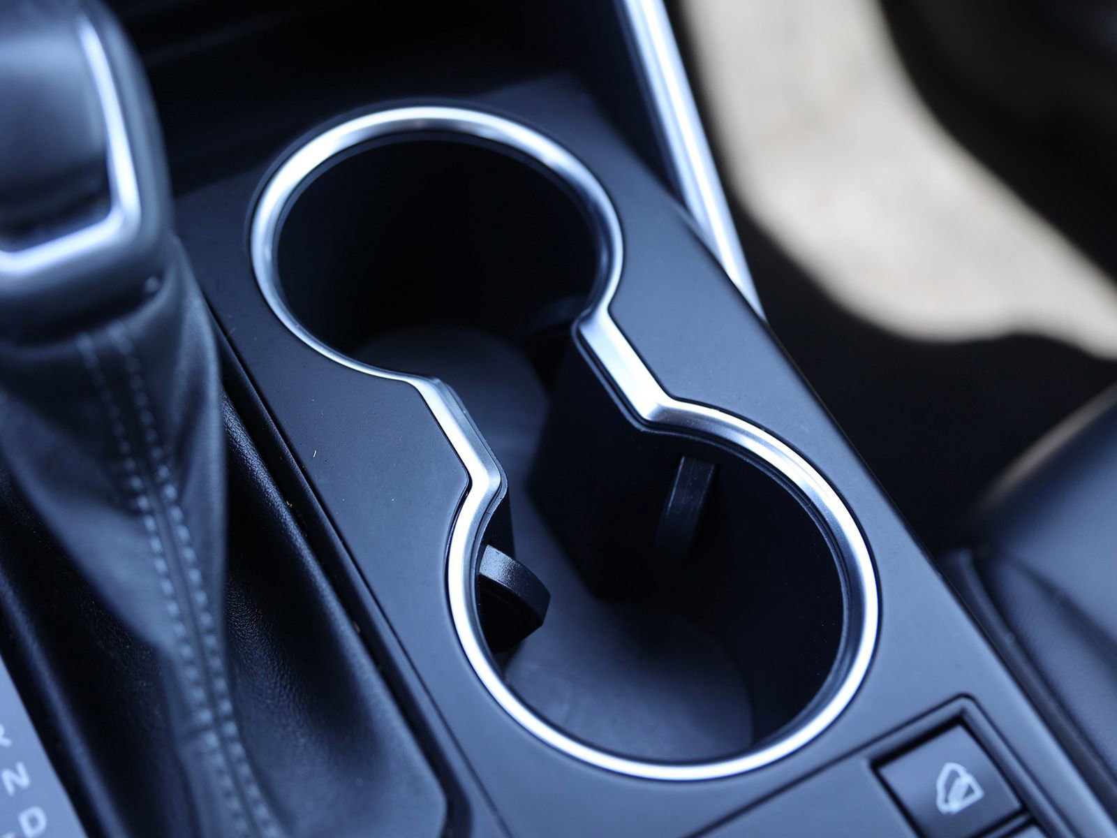 Used 2023 Toyota Highlander XLE image 37