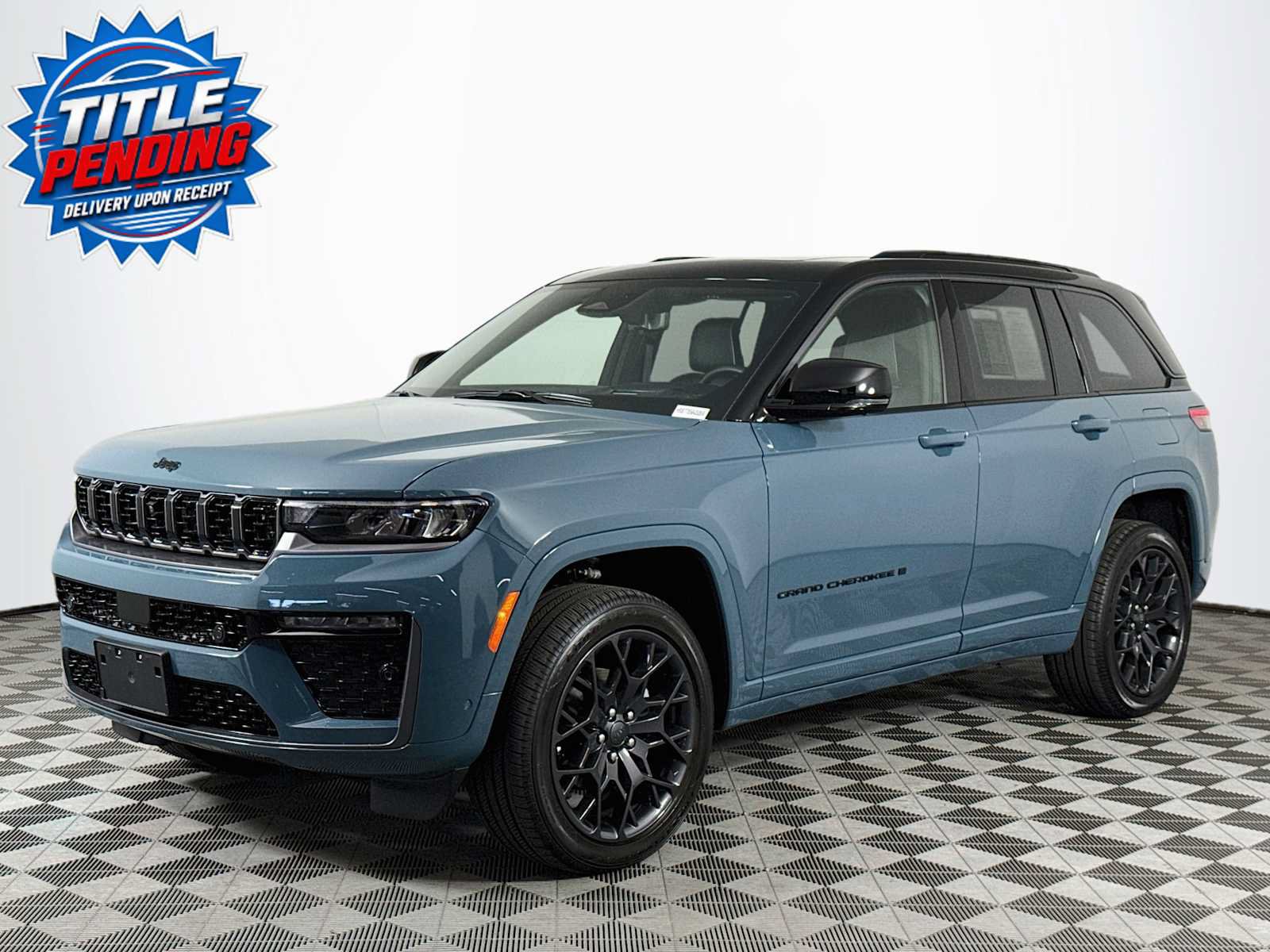 Used 2026 Jeep Grand Cherokee Summit w/ Obsidian Package