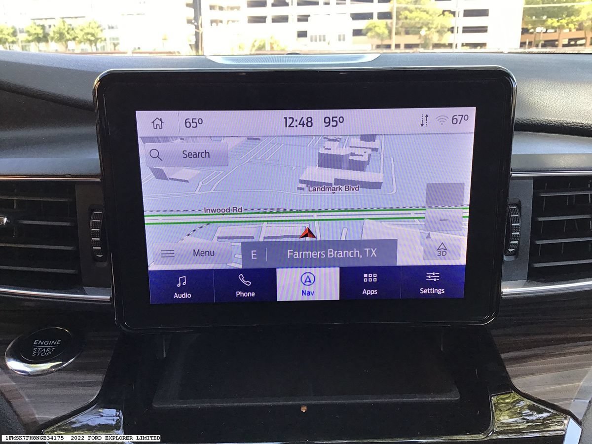 Used 2022 Ford Explorer Limited w/ Equipment Group 301A RWD image 10