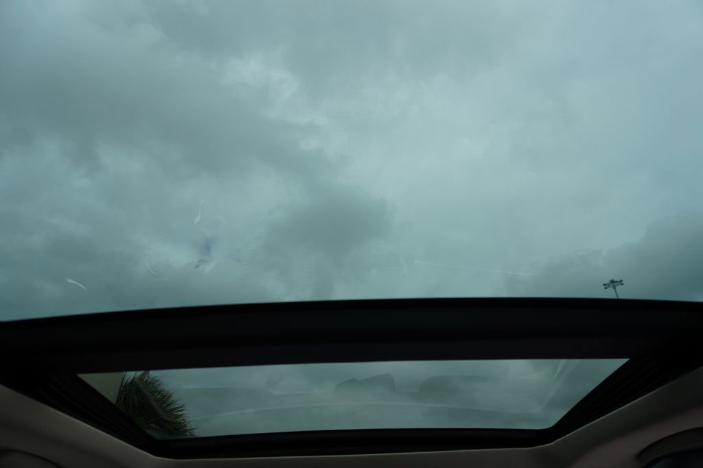Used 2016 Chrysler 300 C RWD image 27