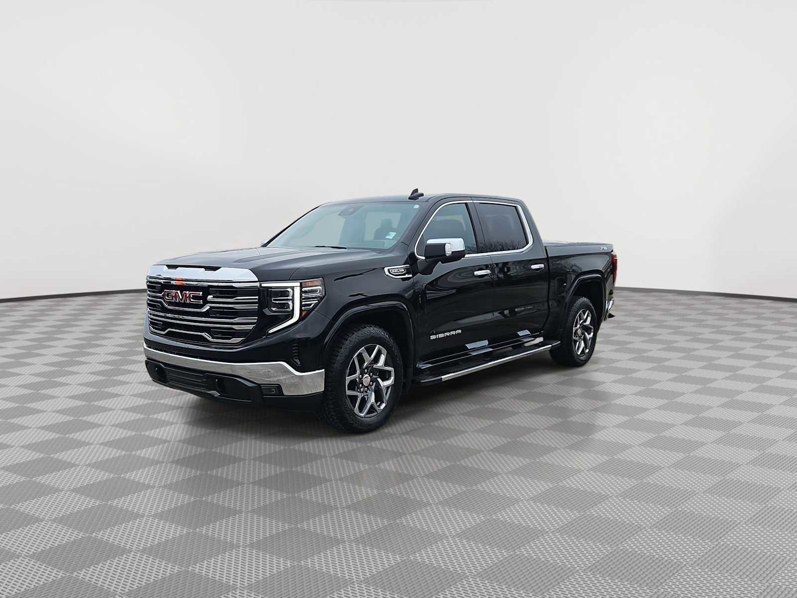 Certified 2023 GMC Sierra 1500 SLT w/ SLT Premium Package image 4