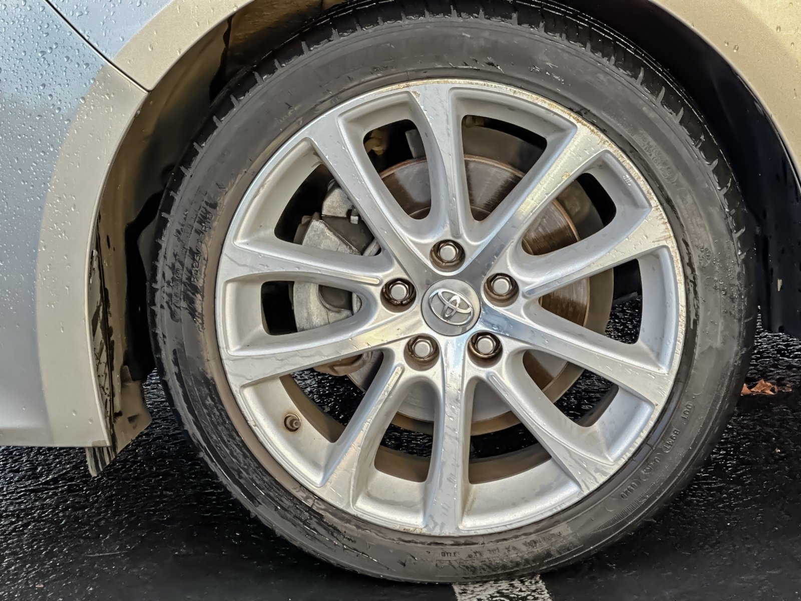 Used 2014 Toyota Avalon Limited image 26