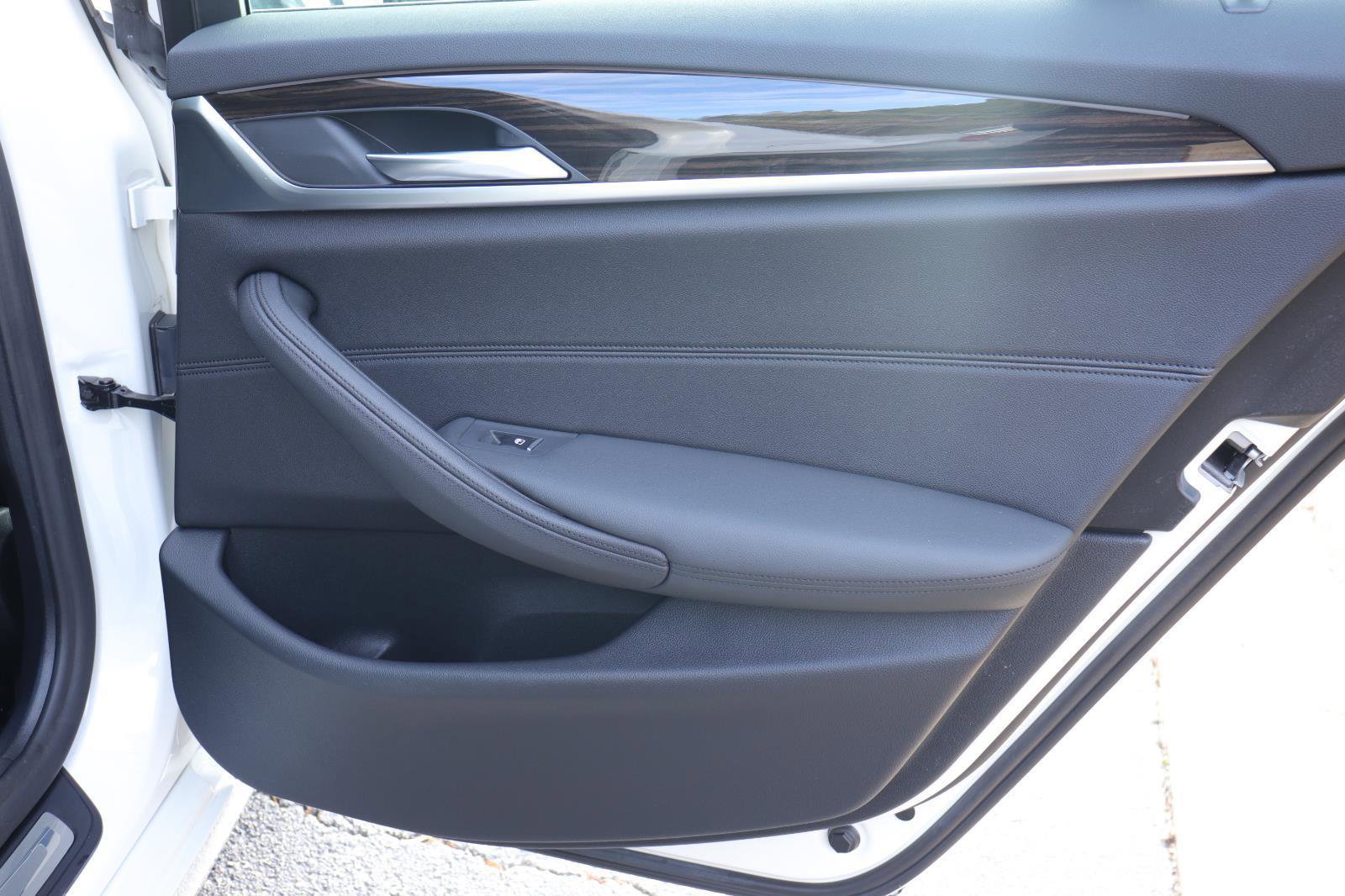 Used 2020 BMW 530i image 16