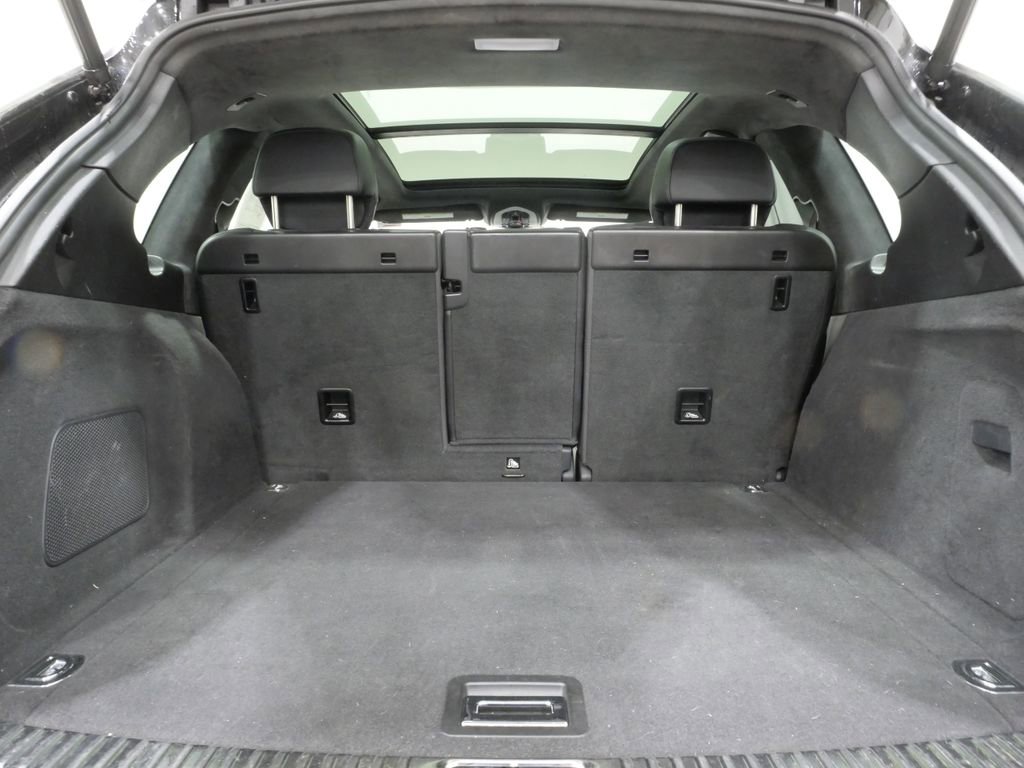 Used 2014 Porsche Cayenne Turbo image 28