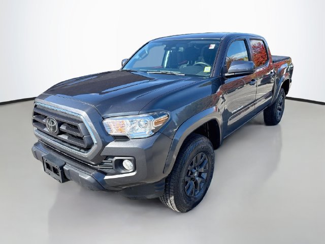 Used 2023 Toyota Tacoma SR5 AWD/4WD image 3