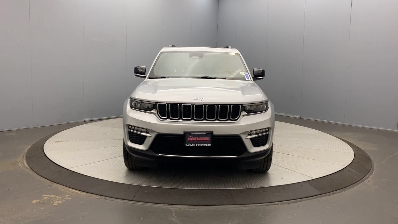 Used 2024 Jeep Grand Cherokee Limited 4xe AWD/4WD image 8