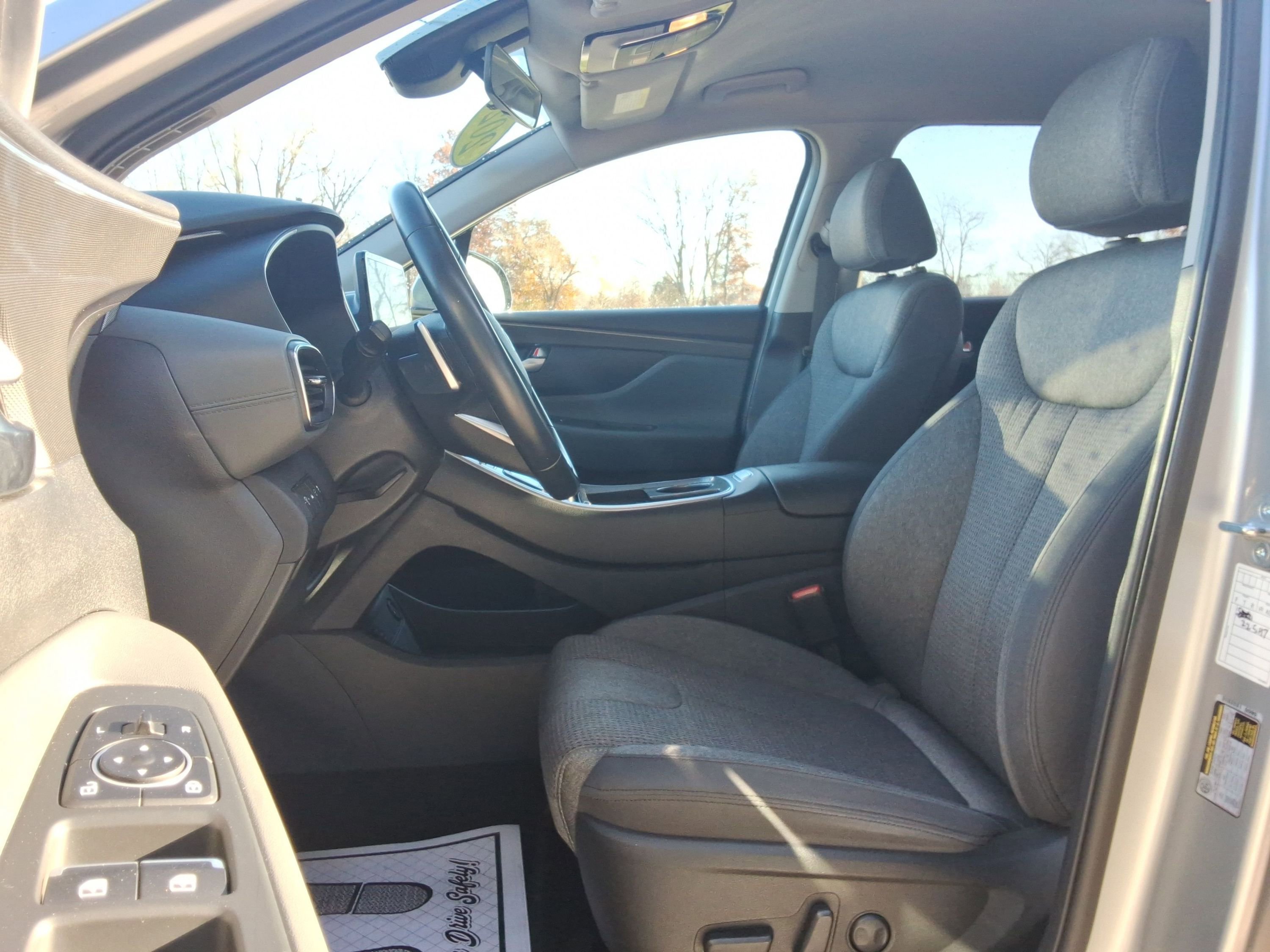 Used 2023 Hyundai Santa Fe SEL image 28