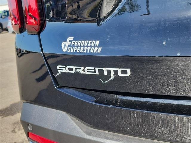 New 2026 Kia Sorento S w/ S Panoramic Sunroof Package image 5